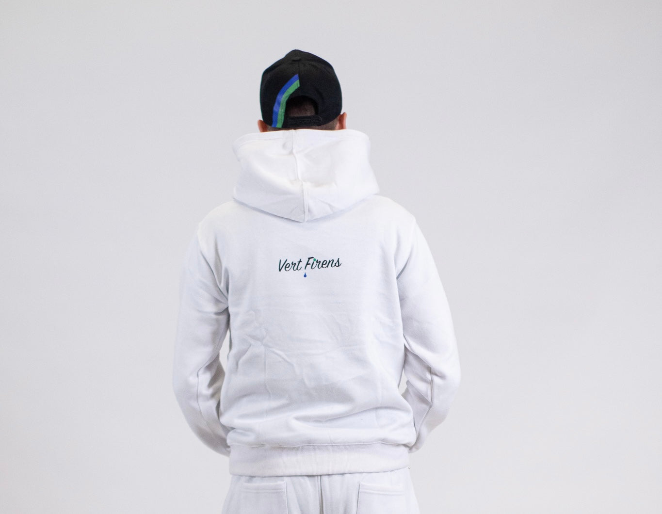 VF Émerite hoodie white pic 2